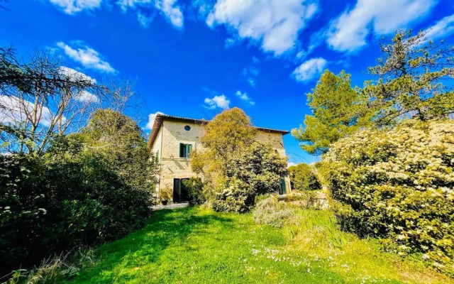 Adam House - Beautiful exc Pool - Sleeps 8