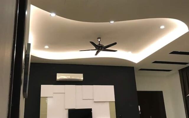 3 Storey Bungalow For Homestay