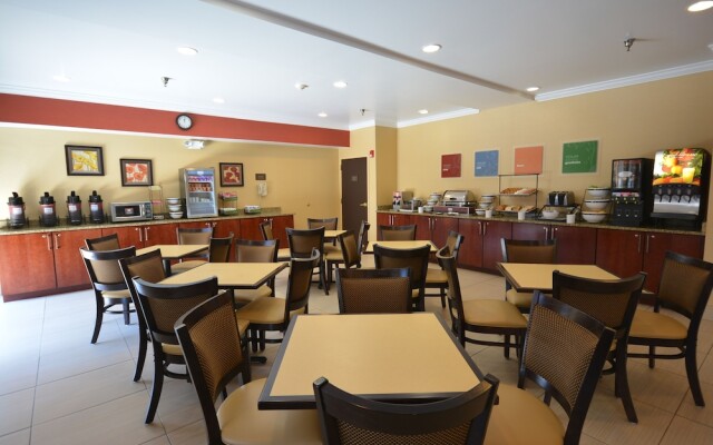 Comfort Inn & Suites Trussville I-59 Exit 141
