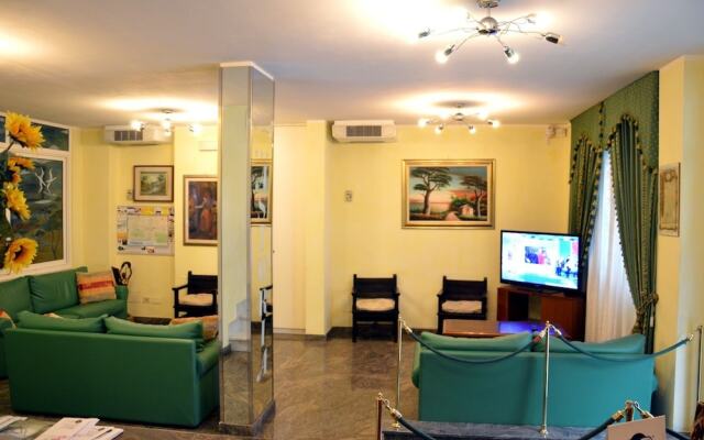 Hotel Astoria