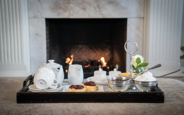 The Andros Deluxe Boutique Hotel