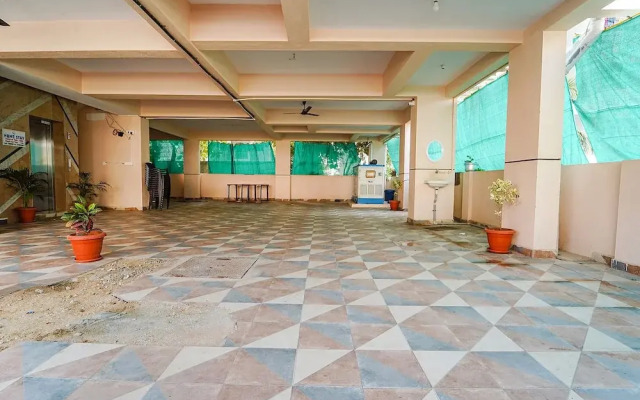 Fabhotel Sv Home Stay