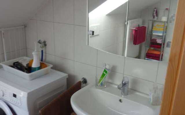 Cozy Apartment in Lechbruck With Garden