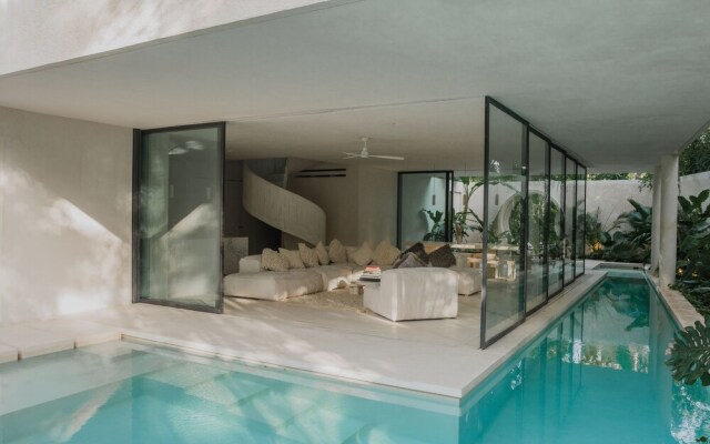 Eye Of Horus Tulum By Lockey