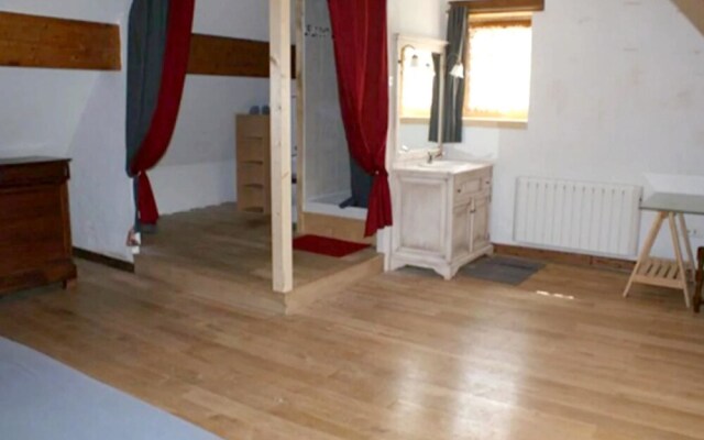 Villa With 5 Bedrooms in Les Eyzies-de-tayac-sireuil, With Private Poo