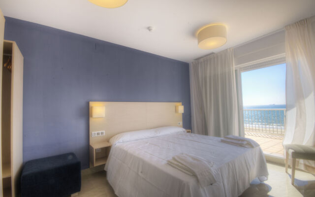 Apartamentos Turísticos Playa Bárbate