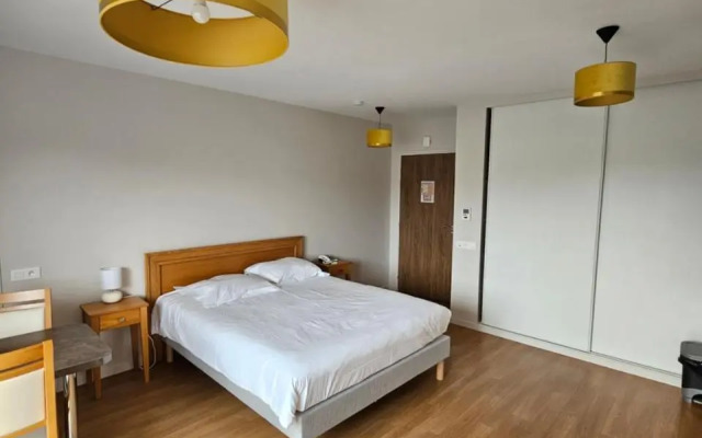 Résidence Services Seniors Domitys - Le Griffon D'Or