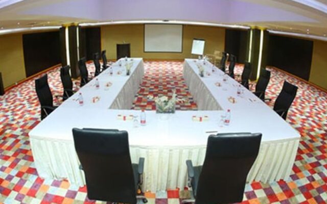 CROM Airport Hotel Jeddah