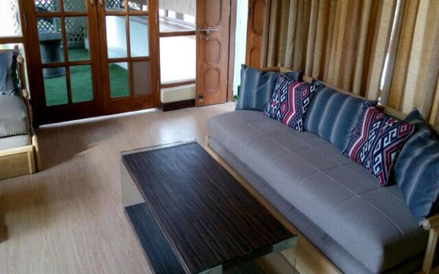 Bravia Hotel Manali Inn