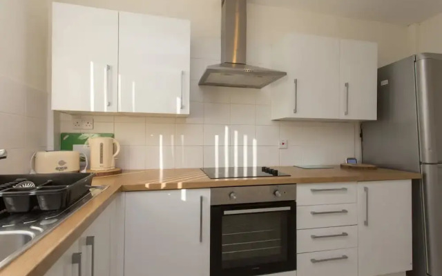 Townhouse @ Briggs Avenue Crewe