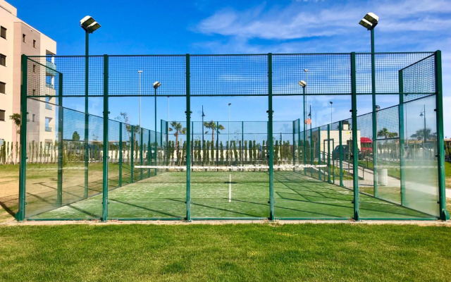 Playa Los Álamos, descanso y ocio en Torremolinos