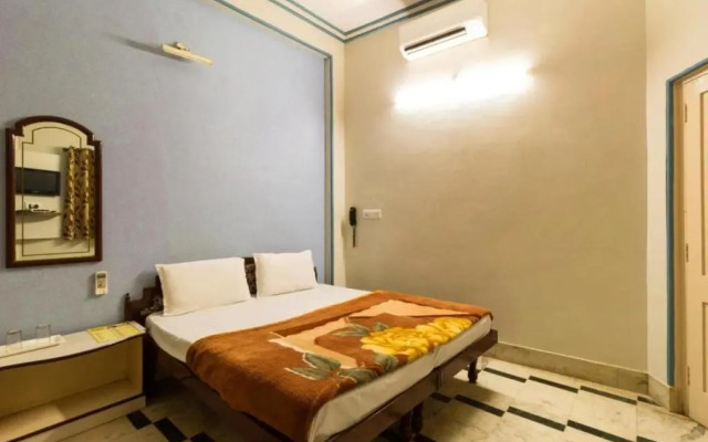 Hotel Sachdeva Palace