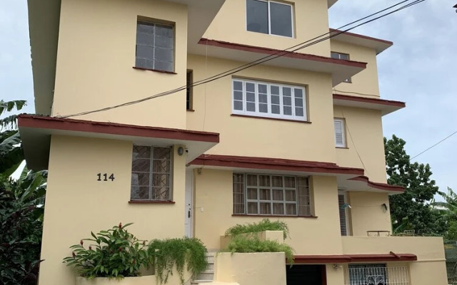 Ocean Breeze & Suites