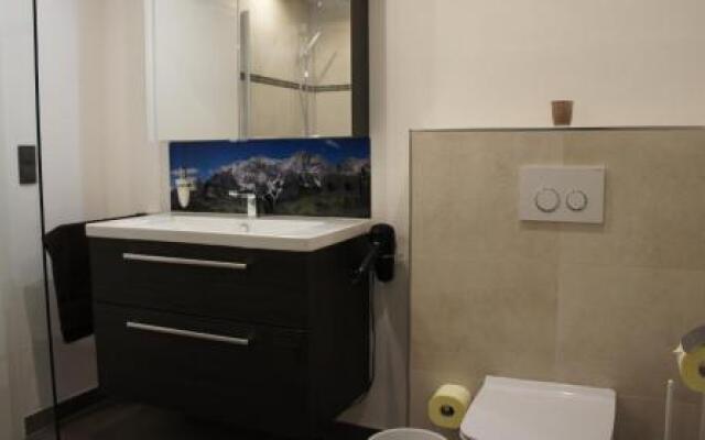 MOUNTAIN HOME apartment