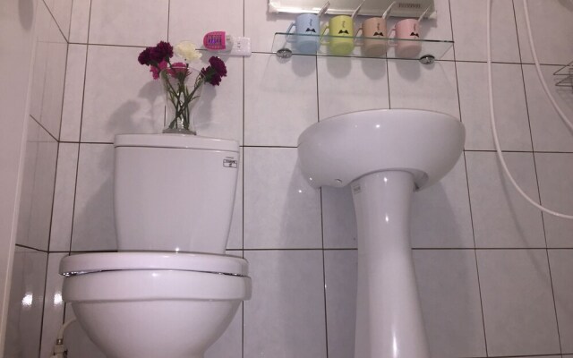 Ada house