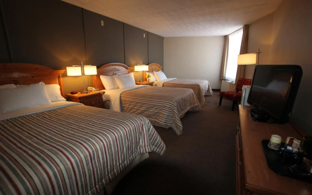 Confederation Place - Hotel
