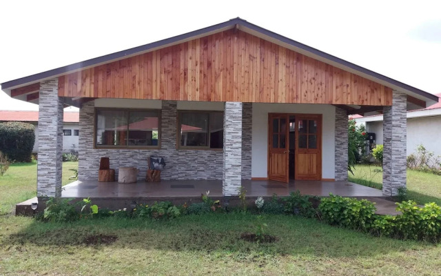 Manureva Nui Eco Lodge