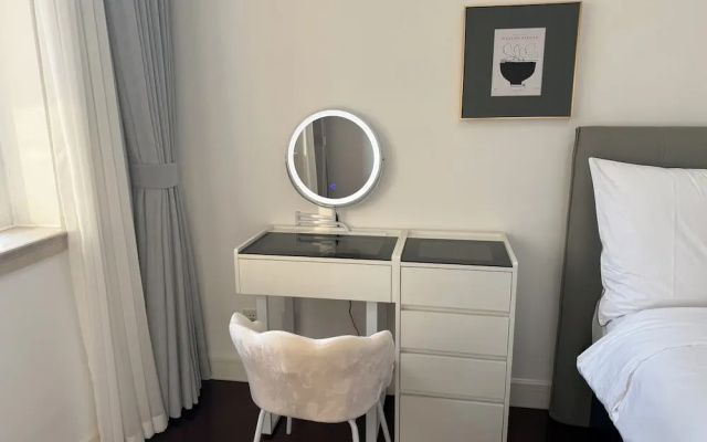 Tyms Changning 2BR near Zhongshan  Metro – Guest Rooms – Shanghai