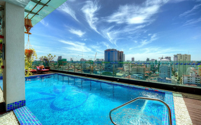 Orussey One Hotel & Apartment