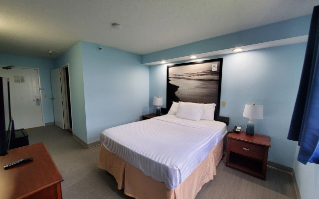 Coastal Inn & Suites - Wilmington, NC