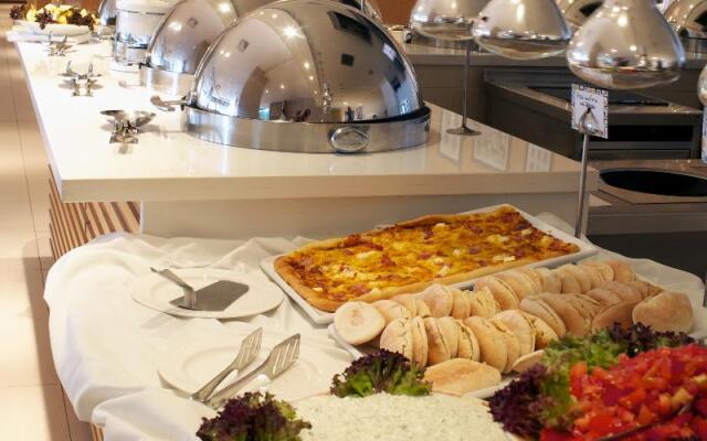 Napa Mermaid Hotel & Suites