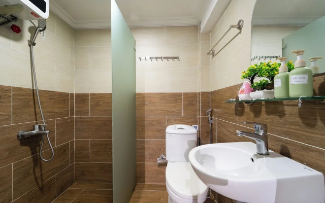 Gin House Hotel & Apartments