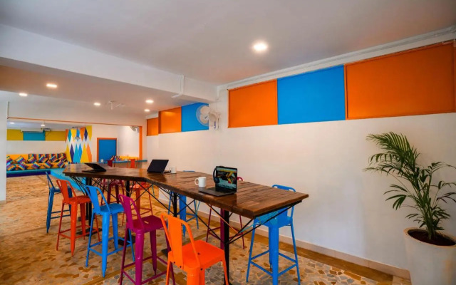 goSTOPS Goa Vagator - Rooms & Dorms