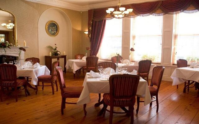 Westenra Arms Hotel