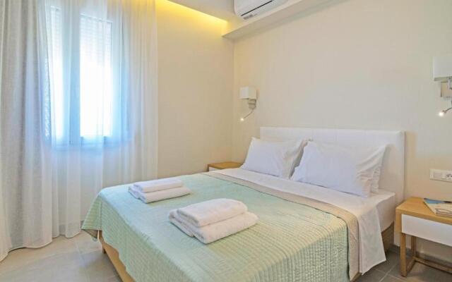 Sonja Beachfront Apartments