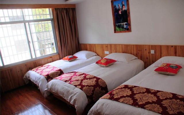 Qingfengge Hostel