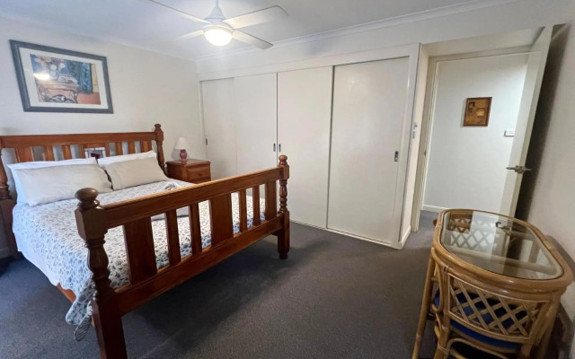 Ocean Shores Apartment 13