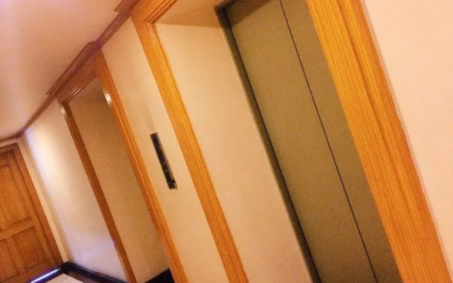 Atherton Place - Clavo Condotel Unit 6b