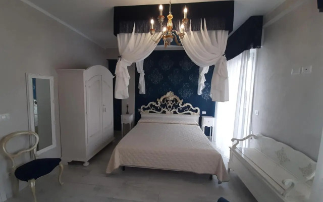 Suites Train Station Mestre Apartment    (No Front Desk Need To Contact Property 5  Days In Advance)
