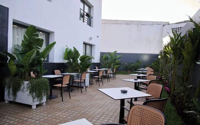 Fourteen Hotel Ain Sebaa
