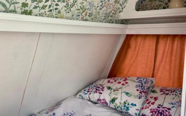 Cosy Caravan at Carrigeen Glamping