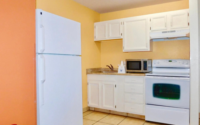 Americas Best Value Inn & Suites Anchorage Airport
