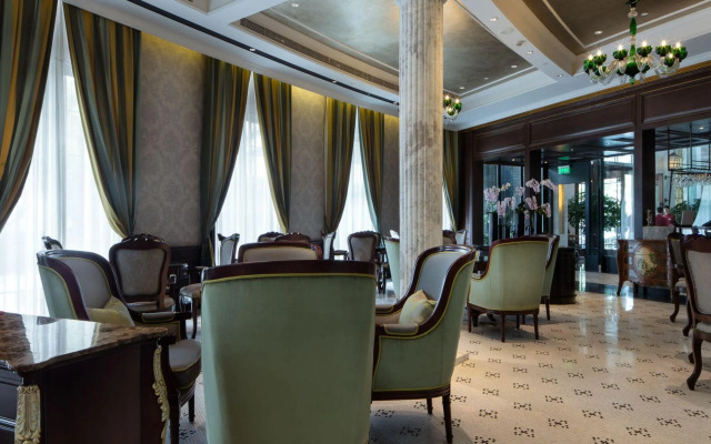 Sky Fortune Boutique Hotel