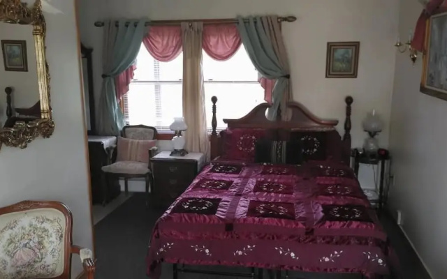 Midway Lodging