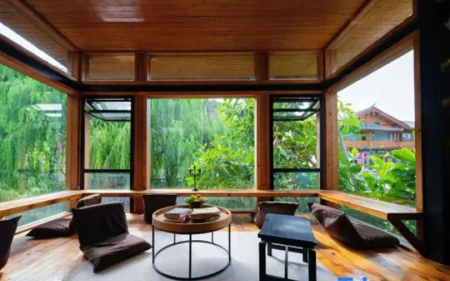 Lijiang Ruixi Xijianshu Yinluxury Fragrance Hotel