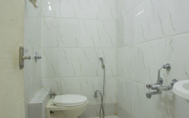 OYO 5426 Hotel SVL