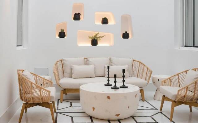 Blue Marina Suites Boutique Apartments