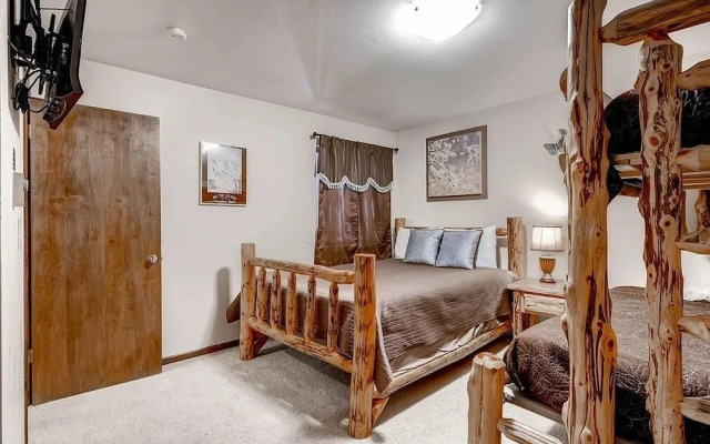 Park Place 101c 2 Bedroom Condo by RedAwning