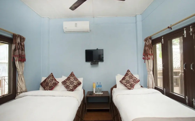 SPOT ON 486 Hotel Holy Lodge