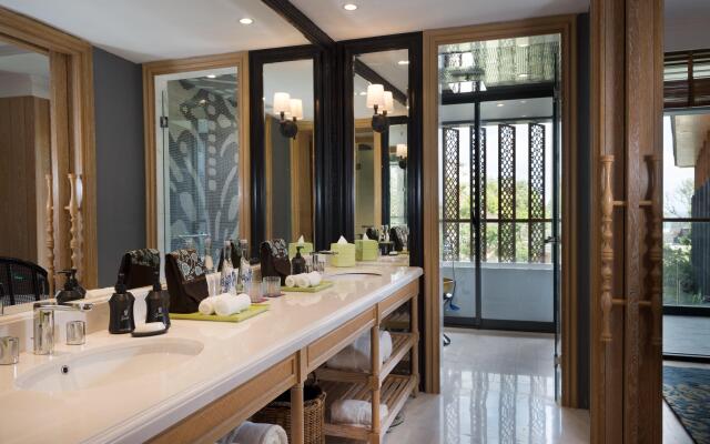 Hotel Indigo Bali Seminyak Beach by IHG