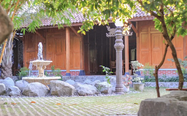 Pendhapa Art Space - Pas Limasan Homestay