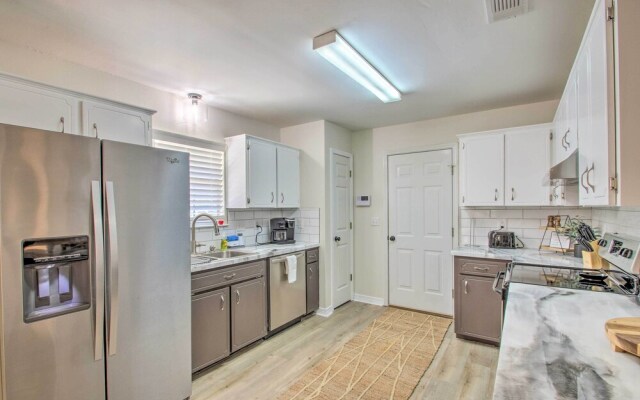 Cozy-modern Pensacola Home: Large Yard, Grill