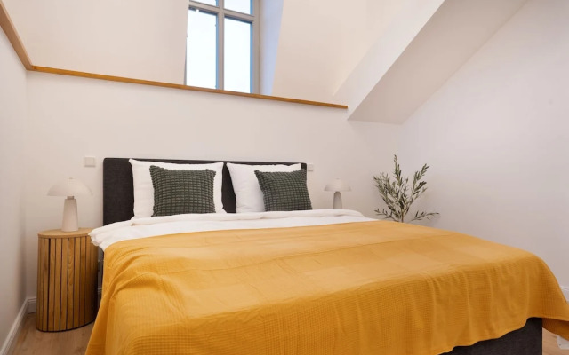 Zentrale Apartments I home2share