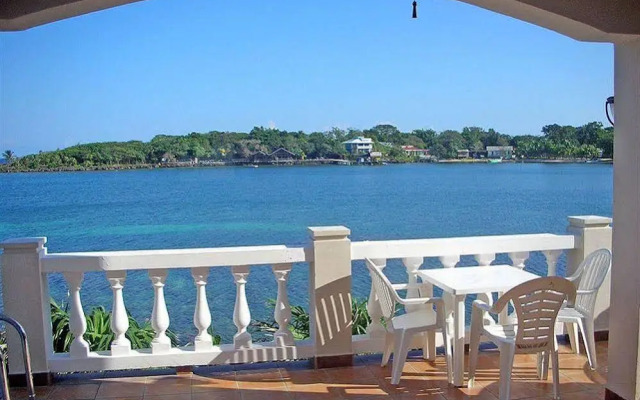 Bayside Villa 3A