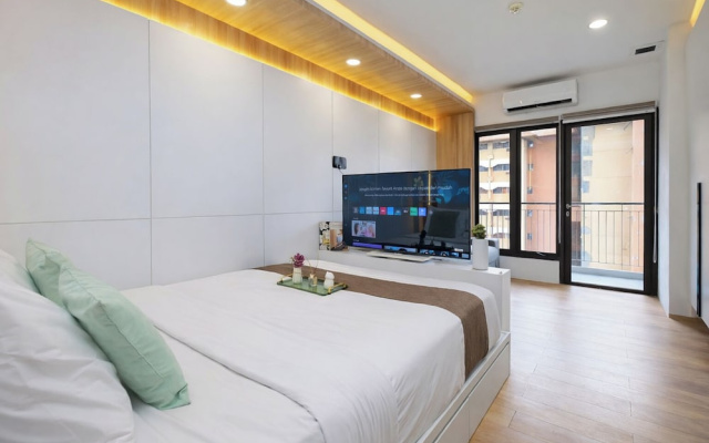 Tranquil Studio At Tamansari Semanggi Apartment