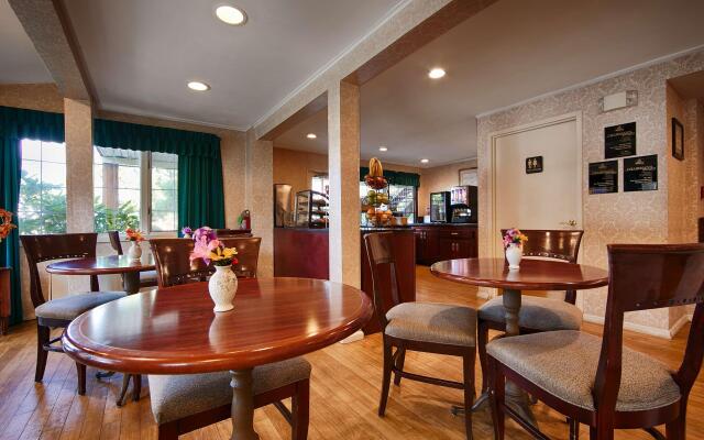 SureStay Plus by Best Western Woodbury Inn